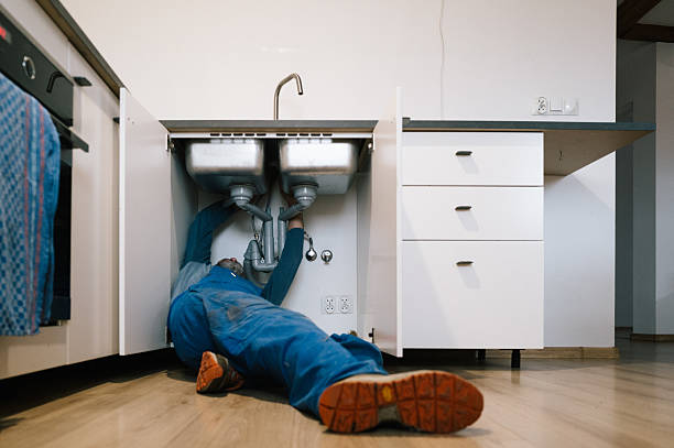 Professional Leak Detection technician working in Bowling Green, VA